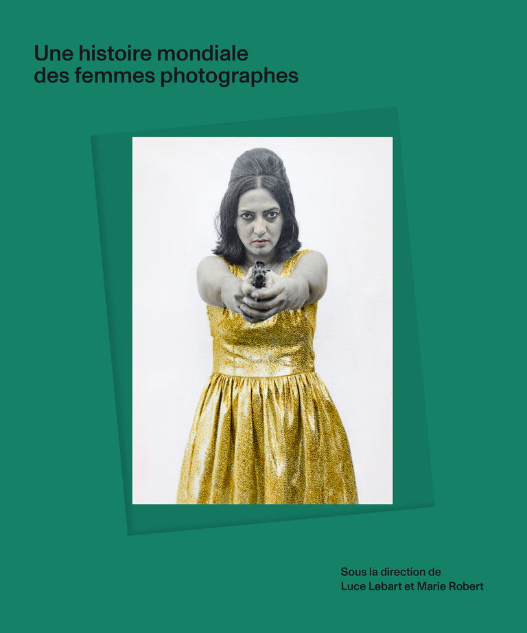 Editions Textuel -  Une histoire mondiale des femmes photographes