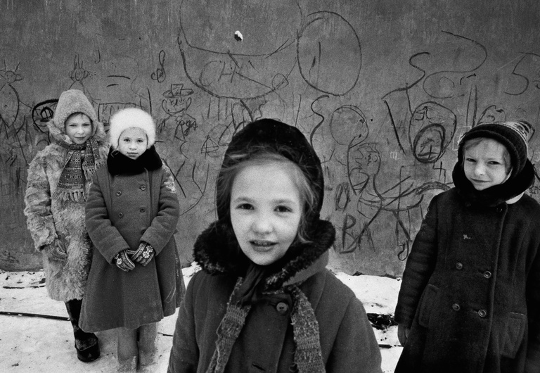 Editions Textuel -  6-Gosses + graffitis © William Klein.jpg