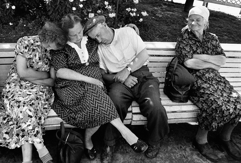 Editions Textuel -  1-Sieste au parc Gorki © William Klein.jpg