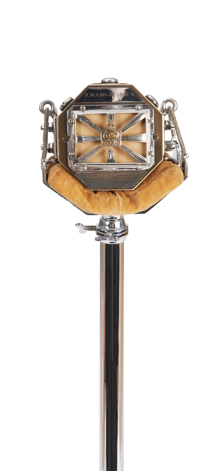 Editions Textuel -  10. King George VI's microphone.jpg