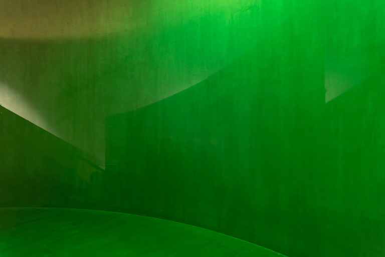 Editions Textuel -  10_Cornwall_GreenScreen.jpg