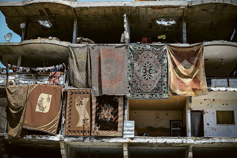 Editions Textuel -  Textuel_Hassona_03.jpg